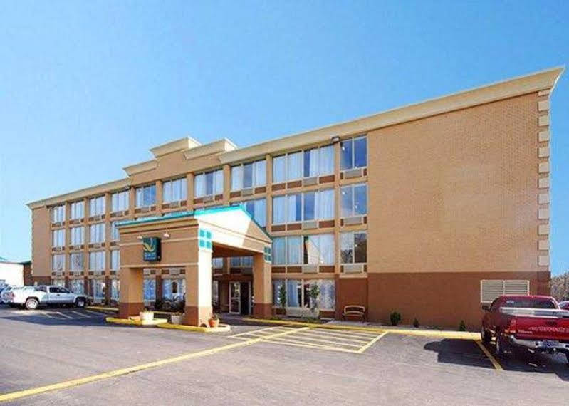 Rodeway Inn Conference Center Crawfordsville Exterior photo