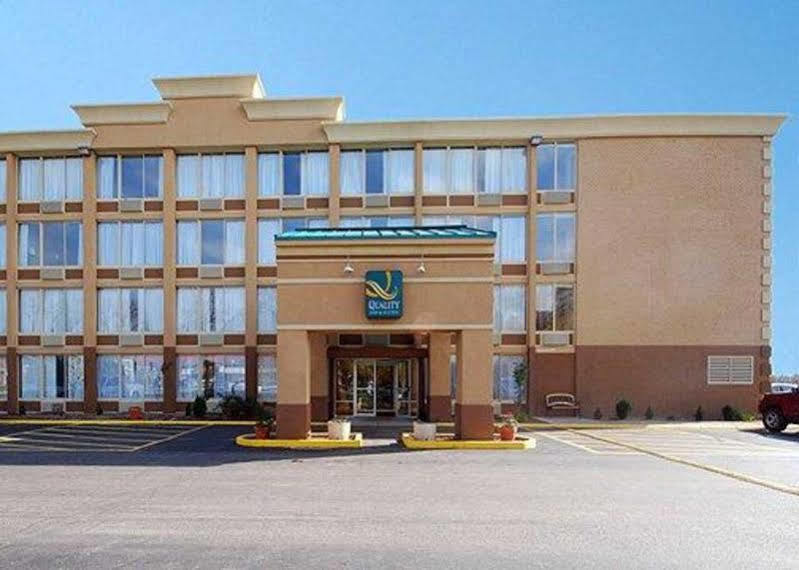 Rodeway Inn Conference Center Crawfordsville Exterior photo