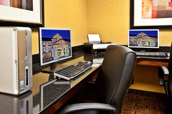 Rodeway Inn Conference Center Crawfordsville Facilities photo