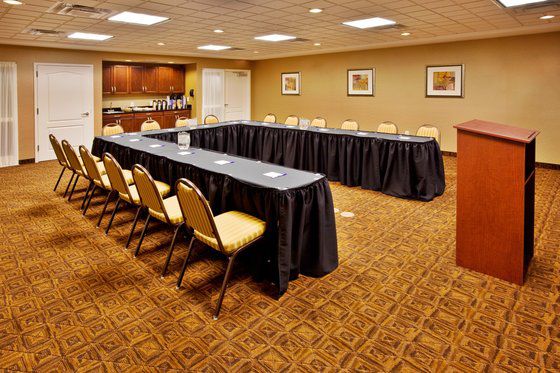 Rodeway Inn Conference Center Crawfordsville Business photo